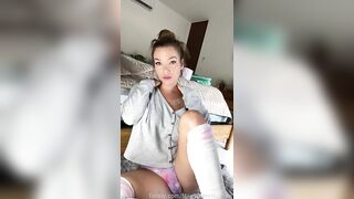 Miley Mercier Vibrates Her Pussy For Pleasure OnlyFans