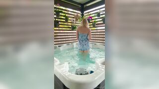 Vicky Stark Nude Bikini Hot Tub Try On Onlyfans Video Leaked - Leak