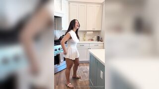 Mia Monroe Lets The Plumber Own Her Cunt OnlyFans