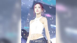 YUNA SHOWS TITS 109932 1 KPOP ALLPOP